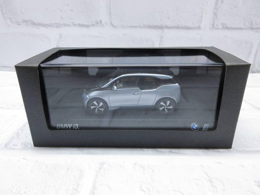 NOREV 1/18 BMW 550i ディーラー特注ミニカー シルバー NOREV 1/18 BMW 550i ディーラー特注ミニカー シルバー ☆ NOREV
